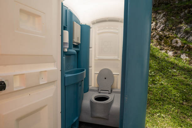 Best Porta potty rental near me  in Westland, MI